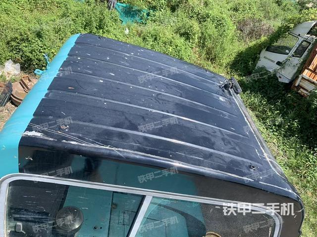 駕駛室頂部(整機外觀) 駕駛室頂部(整機外觀)