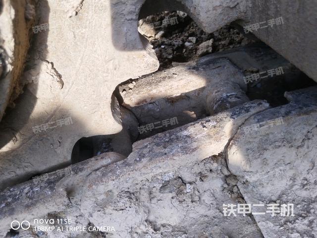 左托鏈輪和鏈筋(行走機(jī)構(gòu)) 左托鏈輪和鏈筋(行走機(jī)構(gòu))