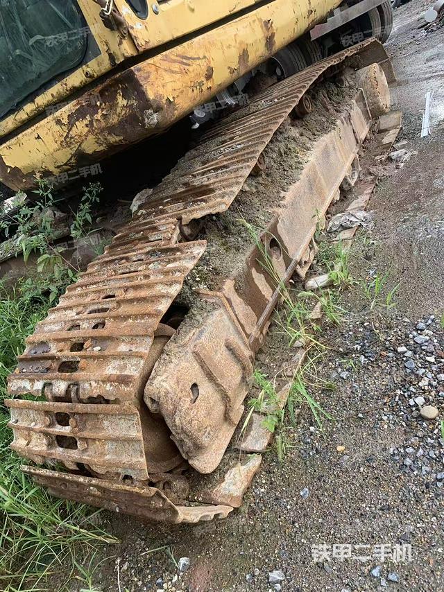 單側履帶整體(整機外觀) 單側履帶整體(整機外觀)