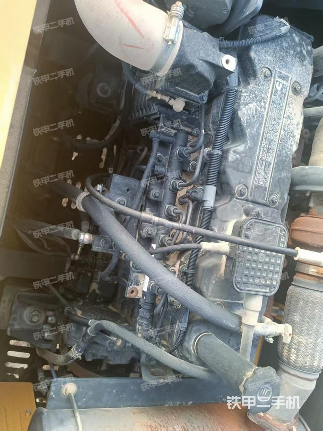 发动机整体俯视(整机外观) 发动机整体俯视(整机外观)