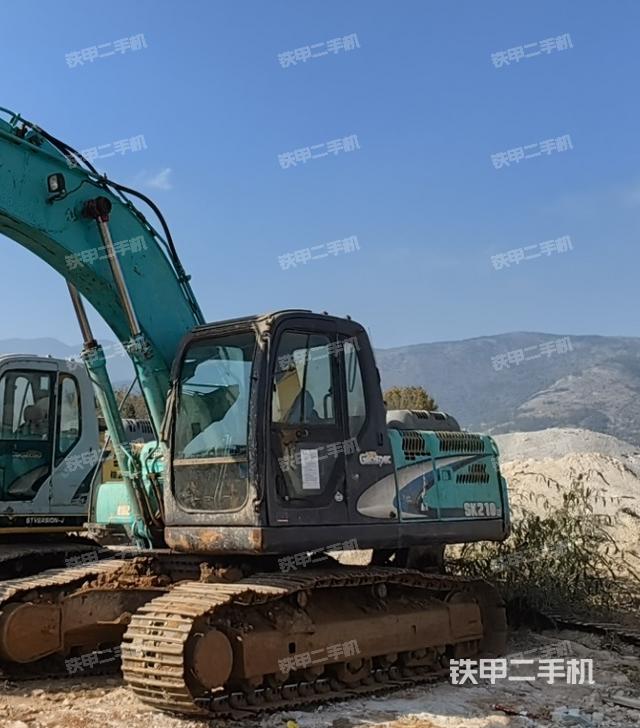 駕駛室整體（整機外觀）