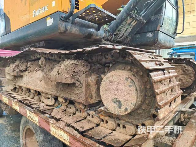 單側(cè)履帶整體（整機(jī)外觀）