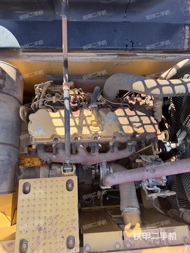 水箱+風(fēng)扇特寫(上車部件) 水箱+風(fēng)扇特寫(上車部件)