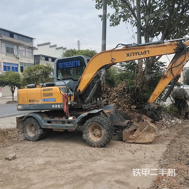 新源XYB75W-9挖掘機