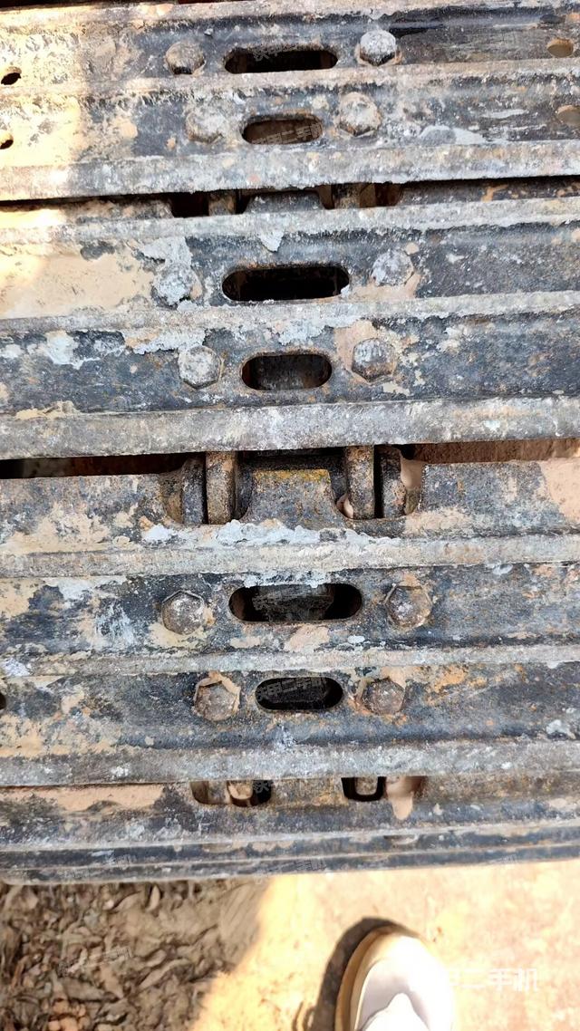 右驅(qū)動輪(行走機構(gòu)) 右驅(qū)動輪(行走機構(gòu))