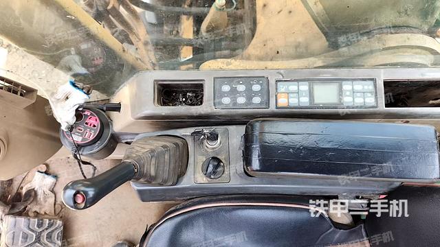 后窗玻璃角標(biāo)(駕駛室部分) 后窗玻璃角標(biāo)(駕駛室部分)