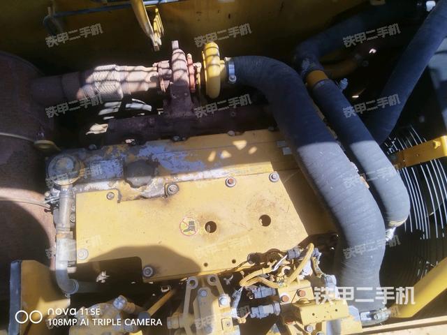 气门室盖螺丝特写(上车部件) 气门室盖螺丝特写(上车部件)