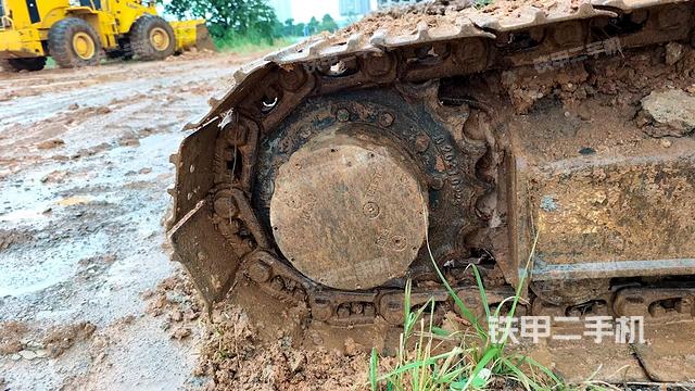左驅動輪(行走機構) 左驅動輪(行走機構)