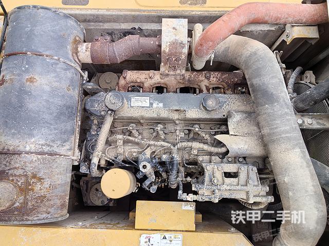 發(fā)動(dòng)機(jī)整體俯視(整機(jī)外觀) 發(fā)動(dòng)機(jī)整體俯視(整機(jī)外觀)