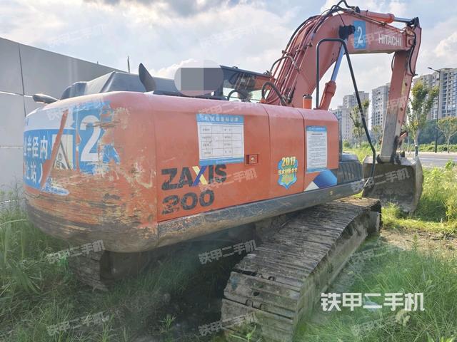 右后45(整機(jī)外觀) 右后45(整機(jī)外觀)