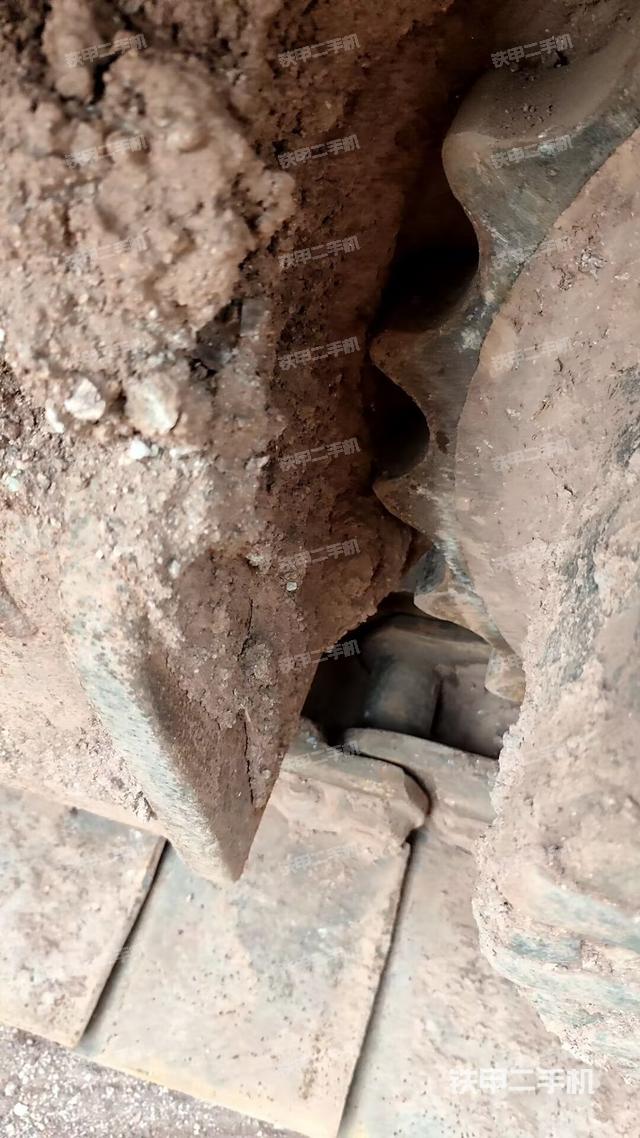 左導向輪(行走機構(gòu)) 左導向輪(行走機構(gòu))