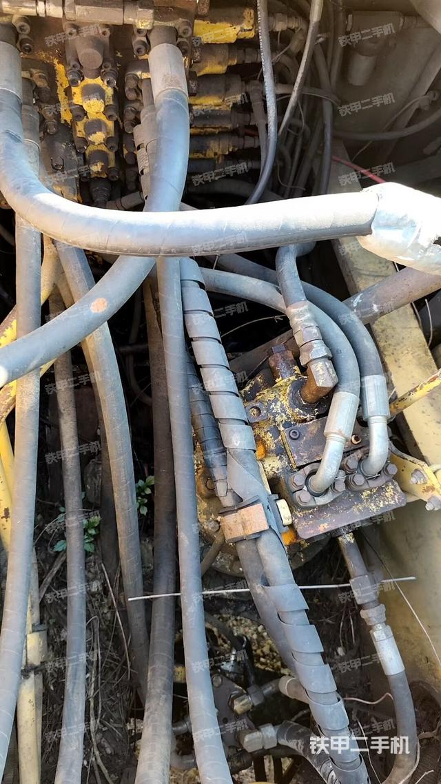 回转马达(上车部件) 回转马达(上车部件)