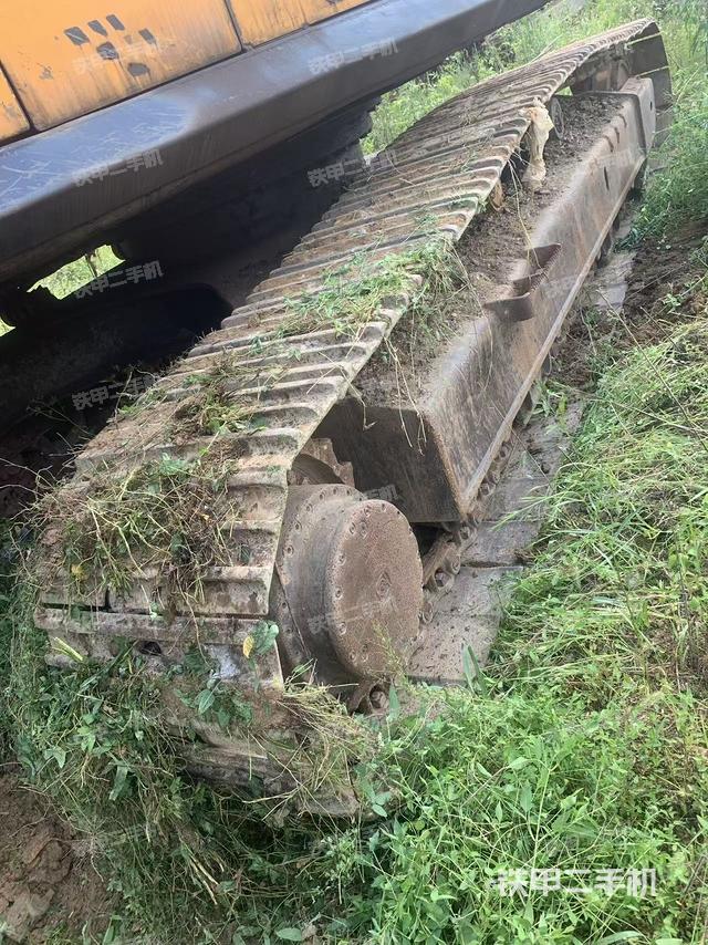 單側(cè)履帶整體（整機(jī)外觀）