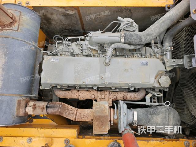 发动机整体俯视(整机外观) 发动机整体俯视(整机外观)