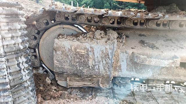 右驱动轮(行走机构) 右驱动轮(行走机构)