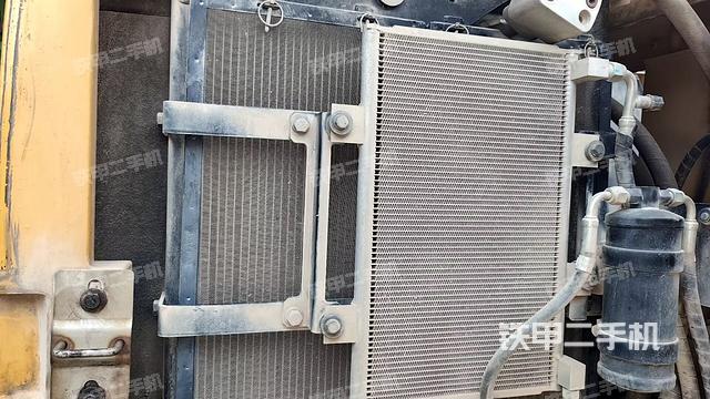 散熱器室(大件艙室) 散熱器室(大件艙室)