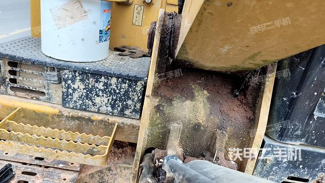 鏟斗45度(工作和回轉(zhuǎn)裝置) 鏟斗45度(工作和回轉(zhuǎn)裝置)