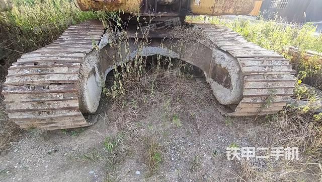 右侧行走马达盖板(行走机构) 右侧行走马达盖板(行走机构)