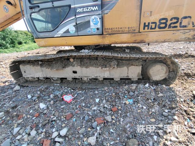 左側(cè)履帶整體?(行走機(jī)構(gòu)) 左側(cè)履帶整體?(行走機(jī)構(gòu))