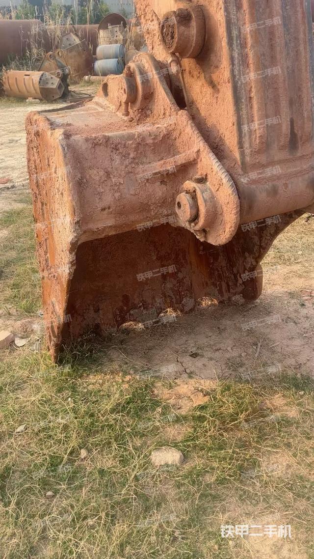 駕駛室整體（整機(jī)外觀）