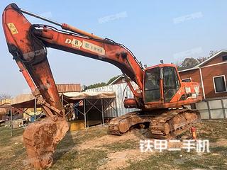 斗山DH215-7挖掘机实拍图片