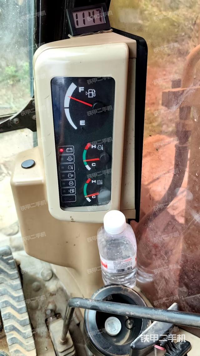 小時表(駕駛室部分) 小時表(駕駛室部分)