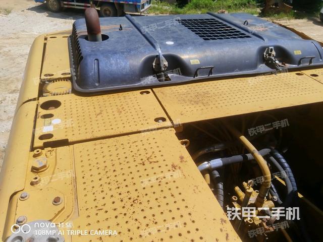 驾驶室顶部俯视(上车部件) 驾驶室顶部俯视(上车部件)