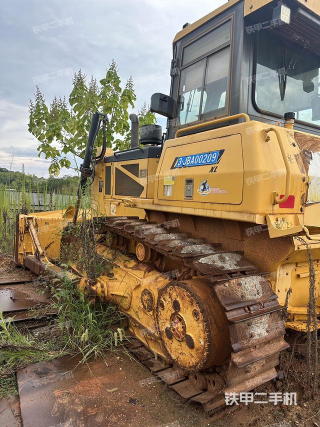整機(jī)右后45°(設(shè)備外觀及核心部件) 整機(jī)右后45°(設(shè)備外觀及核心部件)