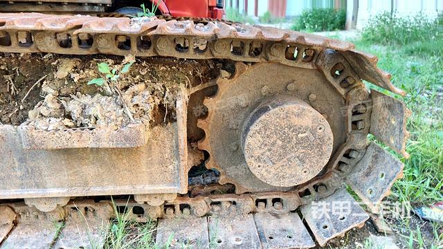 左侧履带整体 （行走机构）