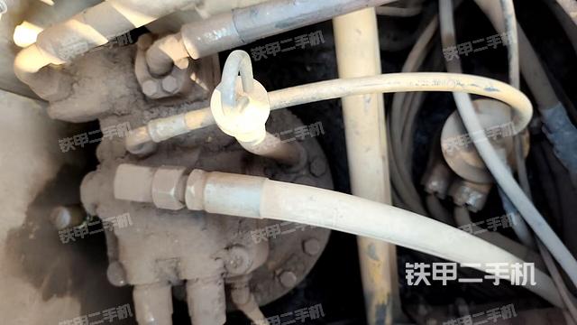 驾驶室顶部俯视(上车部件) 驾驶室顶部俯视(上车部件)