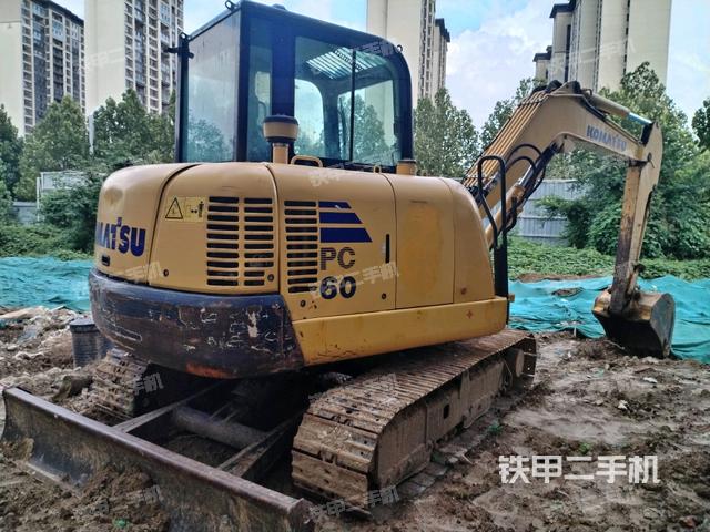 整机右后45°(整机外观) 整机右后45°(整机外观)