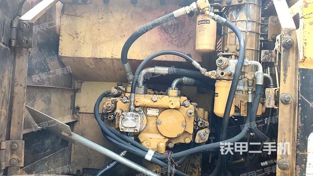 液壓泵室(大件艙室) 液壓泵室(大件艙室)