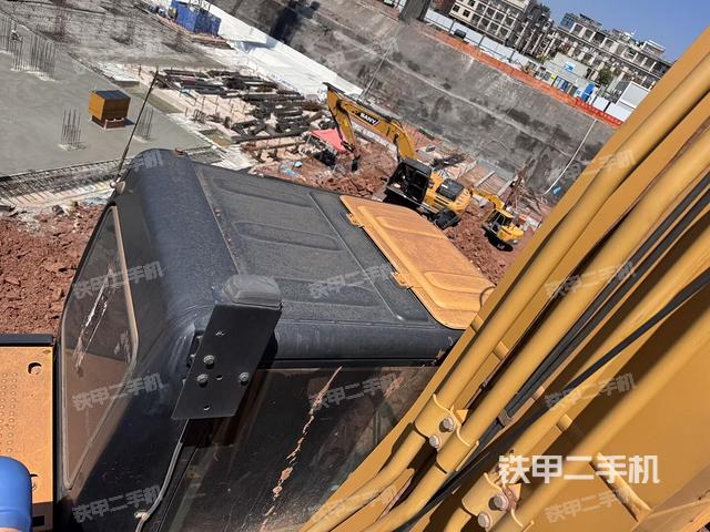 駕駛室頂部俯視(上車部件) 駕駛室頂部俯視(上車部件)