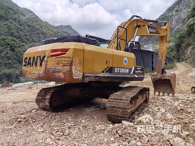 整機(jī)右后45°(整機(jī)外觀) 整機(jī)右后45°(整機(jī)外觀)