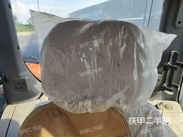 后窗玻璃角標(biāo)(駕駛室部分) 后窗玻璃角標(biāo)(駕駛室部分)