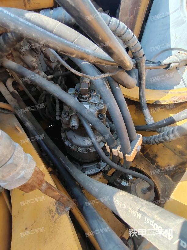 中央回轉(zhuǎn)接頭特寫(上車部件) 中央回轉(zhuǎn)接頭特寫(上車部件)