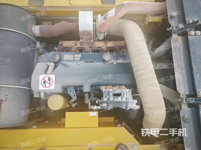 發(fā)動(dòng)機(jī)整體俯視(整機(jī)外觀) 發(fā)動(dòng)機(jī)整體俯視(整機(jī)外觀)