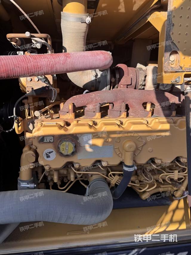 氣門(mén)室蓋螺絲特寫(xiě)(上車(chē)部件) 氣門(mén)室蓋螺絲特寫(xiě)(上車(chē)部件)