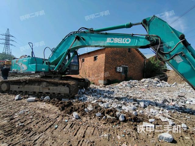 右前45(整機(jī)外觀) 右前45(整機(jī)外觀)