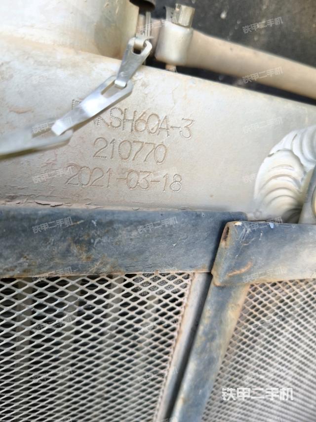 大臂根部?斜（工作和回轉(zhuǎn)裝置）