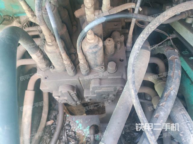 水箱+風(fēng)扇特寫(xiě)(上車部件) 水箱+風(fēng)扇特寫(xiě)(上車部件)