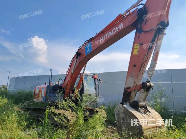 右前45(整機(jī)外觀) 右前45(整機(jī)外觀)