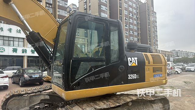 驾驶室整体(整机外观) 驾驶室整体(整机外观)