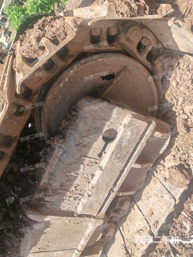 左側(cè)行走馬達(dá)蓋板(行走機(jī)構(gòu)) 左側(cè)行走馬達(dá)蓋板(行走機(jī)構(gòu))