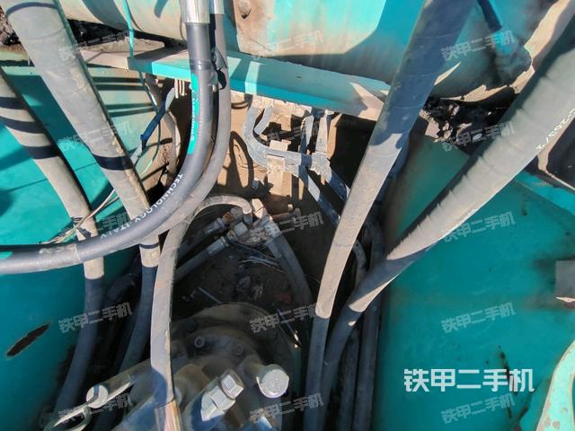 中央回轉(zhuǎn)接頭特寫(上車部件) 中央回轉(zhuǎn)接頭特寫(上車部件)