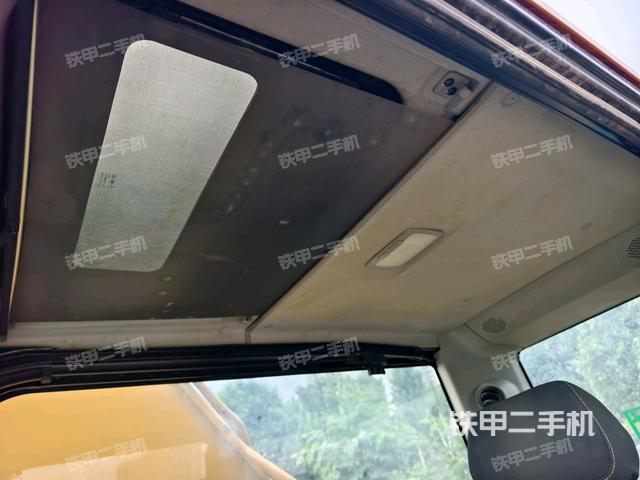 頂棚整體(駕駛室部分) 頂棚整體(駕駛室部分)