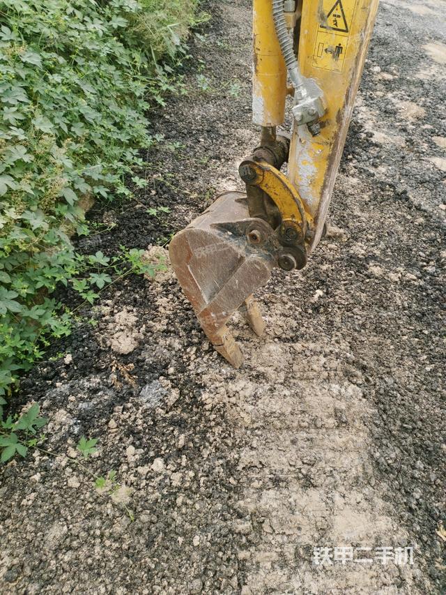 鏟斗45度(工作和回轉(zhuǎn)裝置) 鏟斗45度(工作和回轉(zhuǎn)裝置)