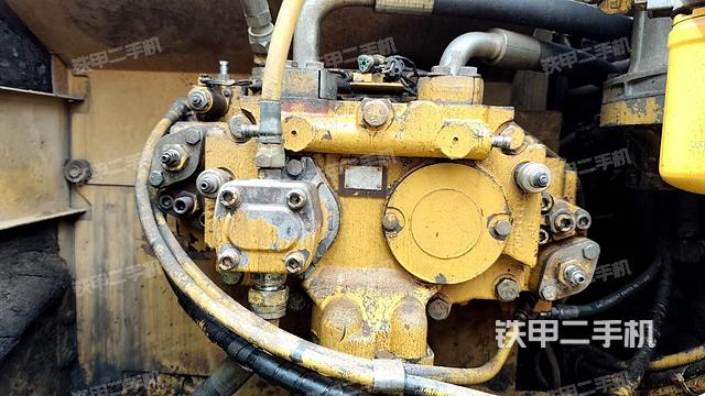 液压泵斜45 左(大件舱室) 液压泵斜45 左(大件舱室)