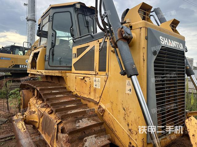 山推DH17C2推土機
