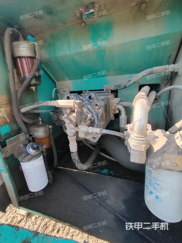 液壓泵斜45?左(大件艙室) 液壓泵斜45?左(大件艙室)